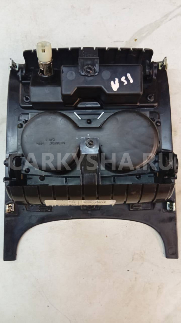 Подстаканник консоли Cadillac Escalade 3 (2006-2014) Cadillac Escalade 