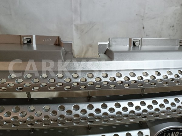 Решетка радиатора Land Rover Range Rover 