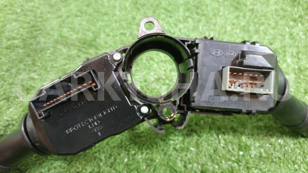 Подрулевой переключатель (в сборе) Kia Soul II (2013—2016) Kia Soul оригинальный номер 202008910