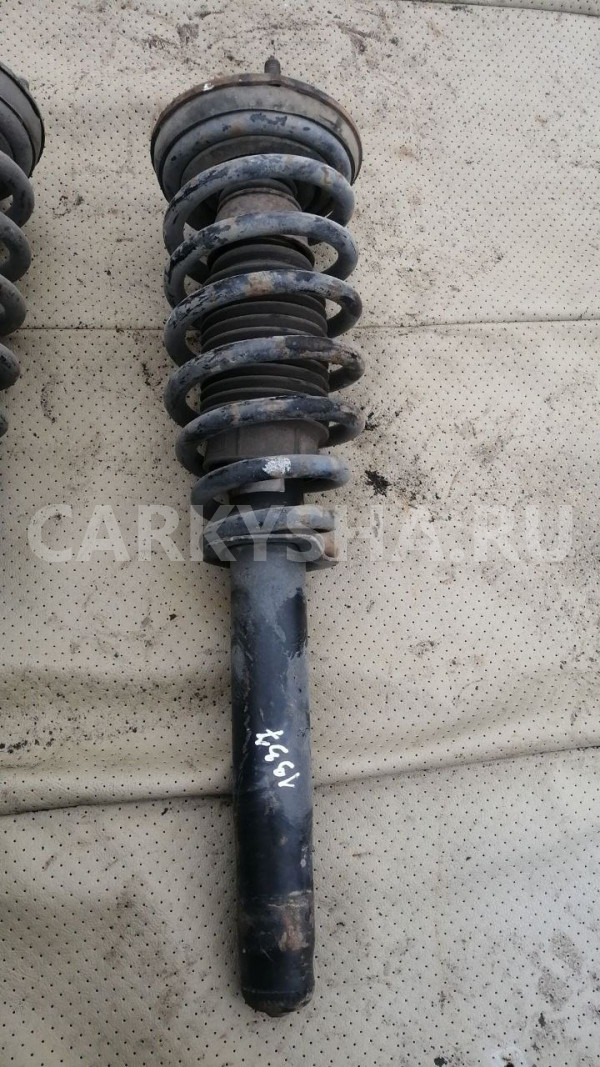 Стойка подвески передняя Mitsubishi Galant 8 Mitsubishi Galant оригинальный номер MR235596