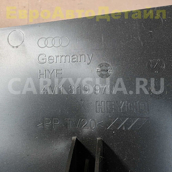 Желоб водосточный VW Touareg 3 / Audi Q7 Q8 Volkswagen Touareg оригинальный номер 4M1819979B