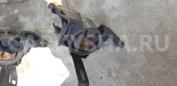 Подушка двигателя Nissan Moco 
