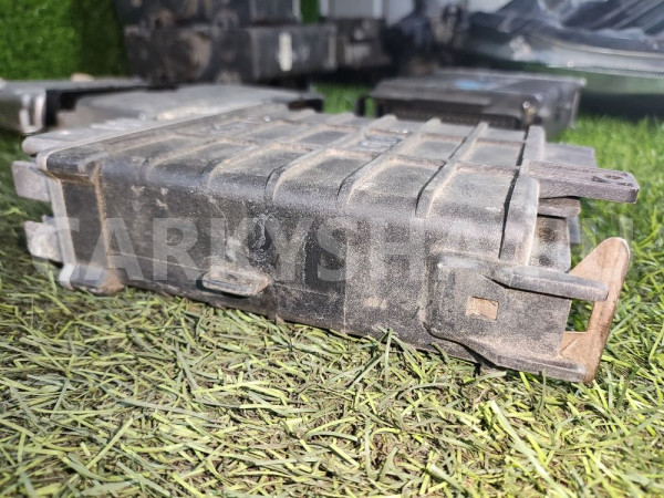 Эбу Audi 100 1993 0280800252 Audi 100 оригинальный номер 0280800252