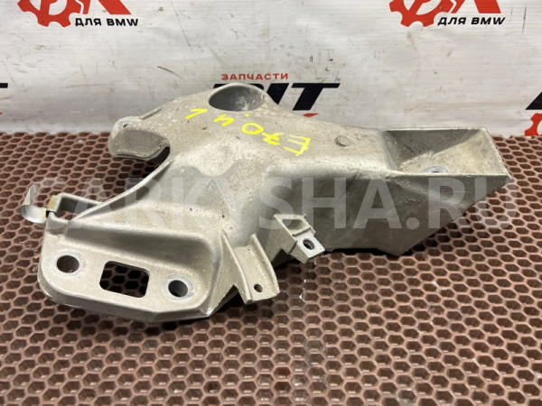 Кронштейн двигателя BMW X5 оригинальный номер 22 11 6 772 673, 22 11 6 772 673, 22116772673, 6772673