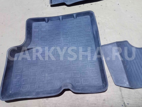 К-кт ковриков салона Renault Duster I рестайлинг (2015—2021) Renault 15 оригинальный номер 8201630681