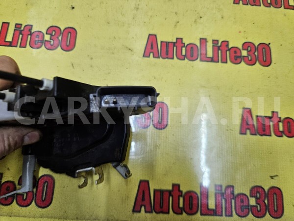 Замок двери передней правой Nissan Almera 