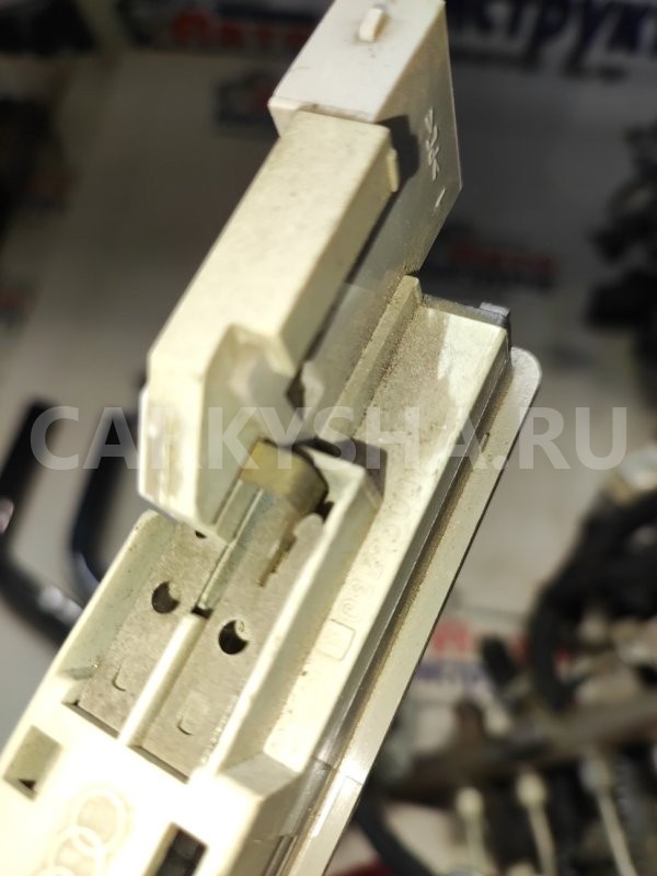 Плафон подсветки салона Audi quattro 