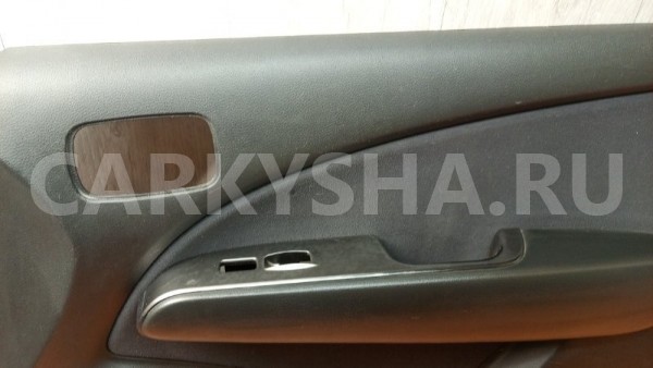 Обшивка двери (дверная карта) передняя правая Mitsubishi Outlander 