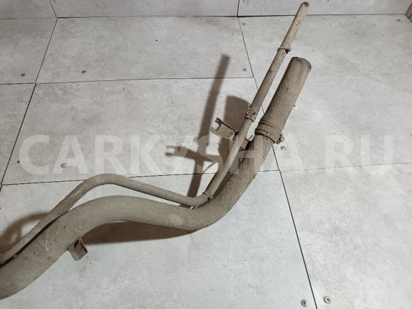Горловина топливного бака Mitsubishi i оригинальный номер MB678322