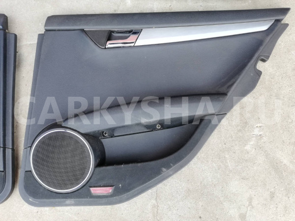 Обшивка задней правой двери Mercedes C W204 Mercedes-Benz C-klasse оригинальный номер A204