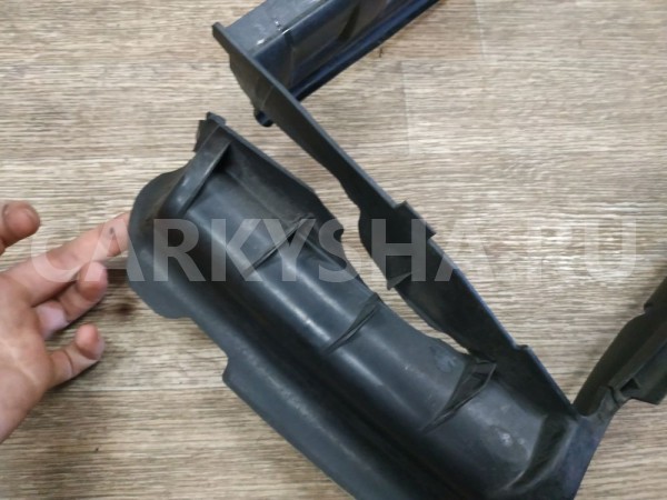 Воздухозаборник (наружный) Land Rover Freelander 