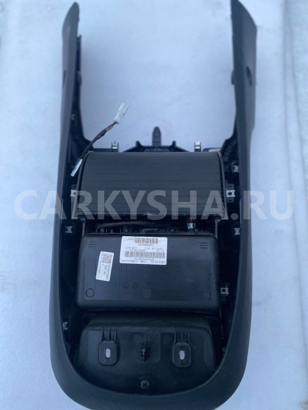 Подлокотник Mercedes-Benz V-класс W447 (2014—2025) Mercedes-Benz V-classe оригинальный номер A44768006319051