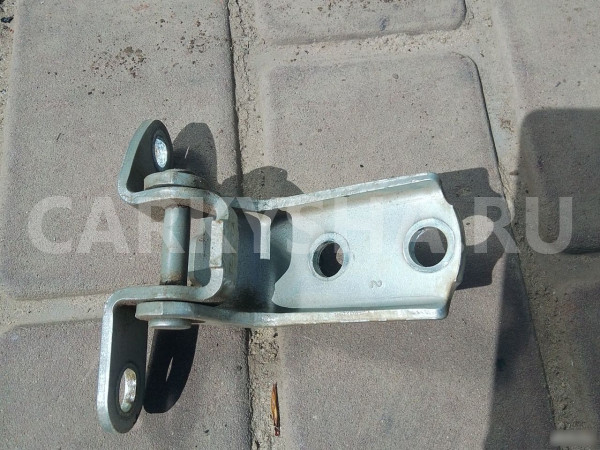 Петля задней двери нижняя лев Toyota Avensis T250 Toyota Avensis 