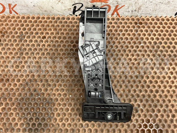 Педаль газа BMW 5er оригинальный номер 35 42 6 859 999, 35 42 6 859 999, 35426859999, 6859999, 35 40 6 889 822, 35406889822, 6889822, 35405A47456, 35 40 5 A47 456, 5A47456, 35 42 6 860 784, 35426860784, 6860784, 35 42 6 858 574, 35426858574, 6858574, 35426852644, 35 42 6 852 644, 6852644, 35 4