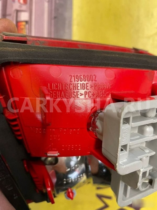 Фонарь в крышку багажника Audi A4 B8 Audi A4 