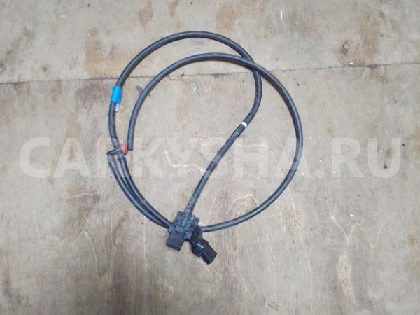 Форсунки омывателя лобового стекла Toyota Auris Toyota Auris 