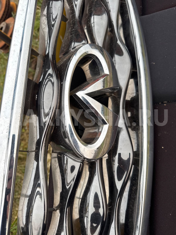 Решетка радиатора на Infiniti Fx35 S51 Infiniti FX оригинальный номер 620701ca0a