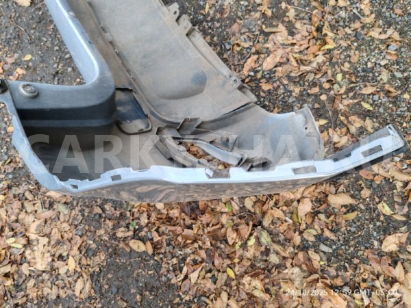 Бампер с дефектом Nissan Terrano 2018 8501000Q0G F4R Nissan Terrano 