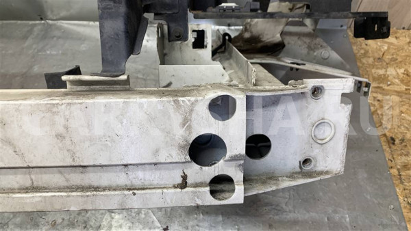 Усилитель переднего бампера Volvo XC90 2002-2014 Volvo XC90 оригинальный номер 31253239
