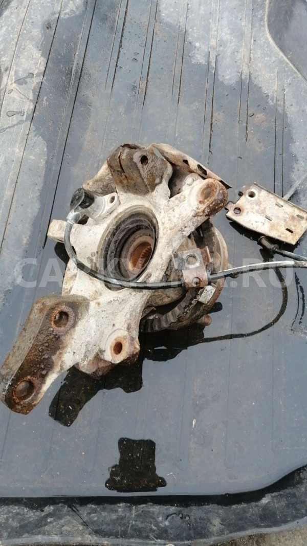 Кулак поворотный правый  Subaru Impreza GC/GF Subaru Impreza 