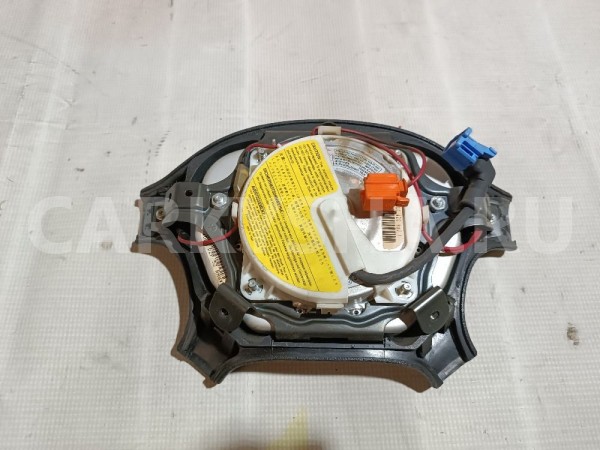 Подушка безопасности в рулевое колесо Mazda 626 