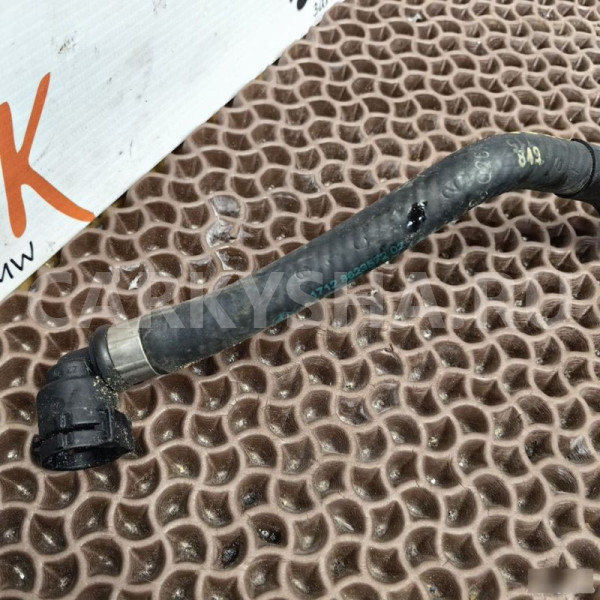 Шланг охлаждения BMW X1 оригинальный номер 17 12 8 623 572