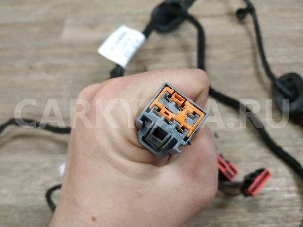 Проводка двери передней правой Land Rover Freelander оригинальный номер 7G9214A584AAH