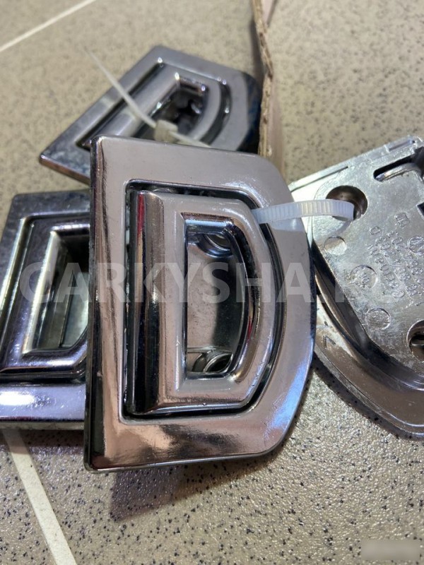 Крючки багажника комплект Volkswagen Phaeton 2006 Volkswagen Phaeton оригинальный номер 1J0864203D