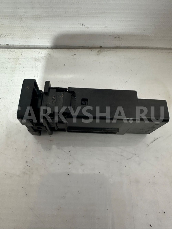 Кнопки подогрева сидений Toyota Yaris 2005-2011 Toyota Yaris оригинальный номер 847510D020