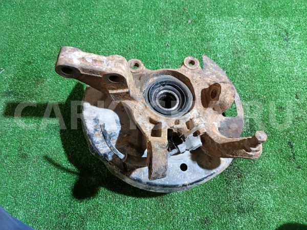 Кулак поворотный передний левый Nissan Cefiro 