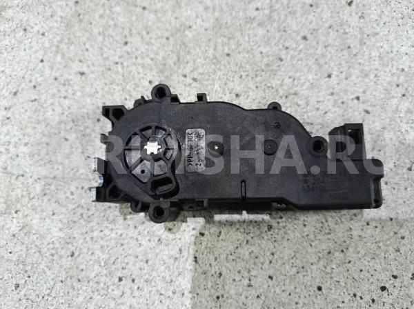 Доводчик двери багажника Mercedes-Benz GLE-класс W166 (2015—2018) Mercedes-Benz GLE оригинальный номер a2047500060