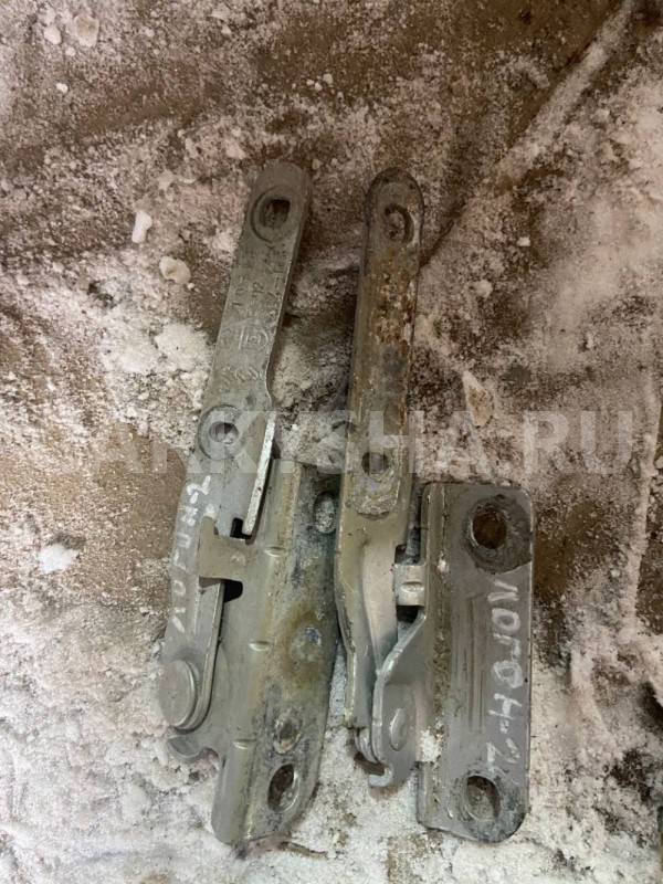 Петля капота Renault Logan I рестайлинг (2009—2015) Renault 15 оригинальный номер 6001546876