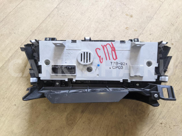 Блок управления климат-контролем Honda Vezel оригинальный номер T7B92CP03