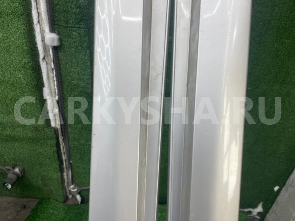 Накладки на пороги Toyota Wish 2014 7690168050A0 ZGE20 Toyota Wish 