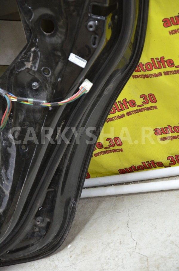 Дверь задняя правая Toyota Auris 