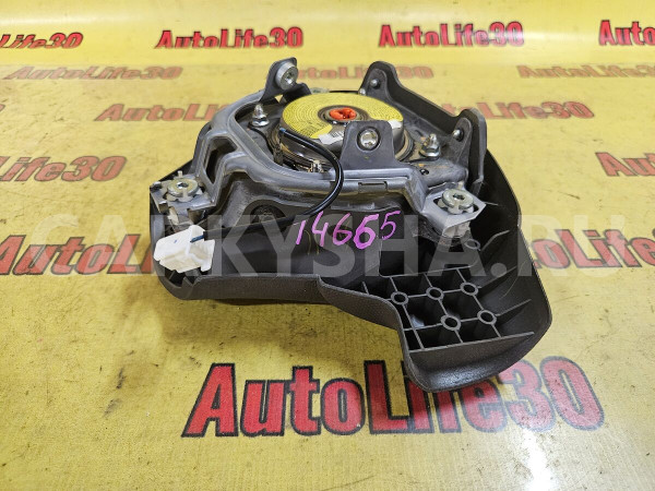 Подушка безопасности в рулевое колесо Toyota Corolla оригинальный номер 4513012B40B0