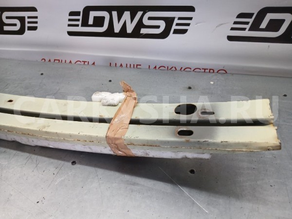 Усилитель бампера Toyota Sienta 