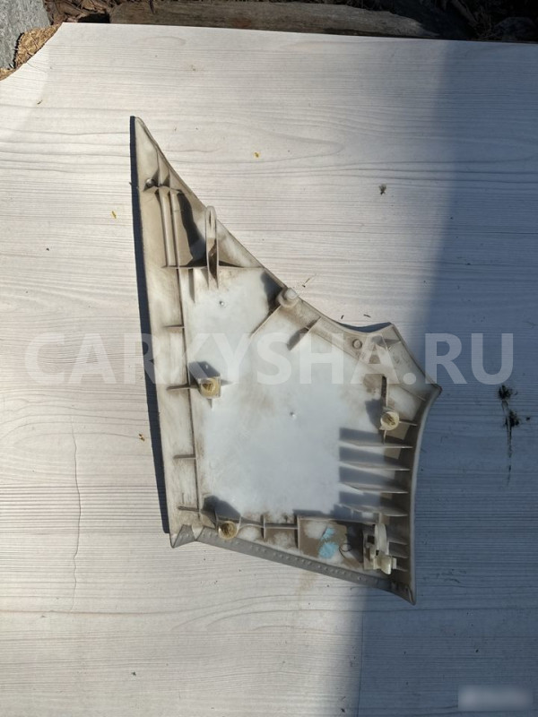 Обшивка задней стойки левая Toyota Avensis T250 Toyota Avensis оригинальный номер 6247205090