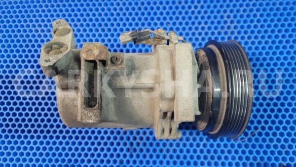 Компрессор кондиционера Renault Sandero 2015 8201025121 B8MV K7M Renault Sandero 