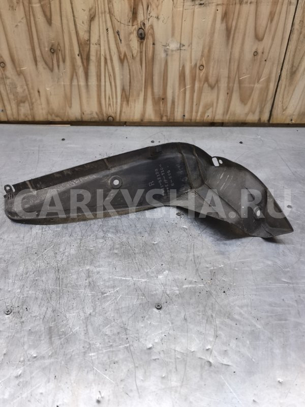 Подкрылок Toyota Sienta 