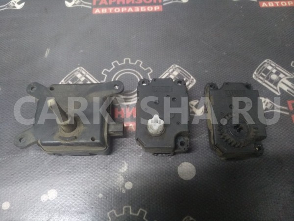 Моторчик заслонки печки Opel Astra H Z16XEP 1.6 Opel Astra оригинальный номер 52418856