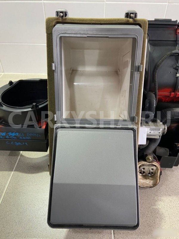 Холодильник BMW 760LI 2004 г BMW 7er оригинальный номер 64118379952