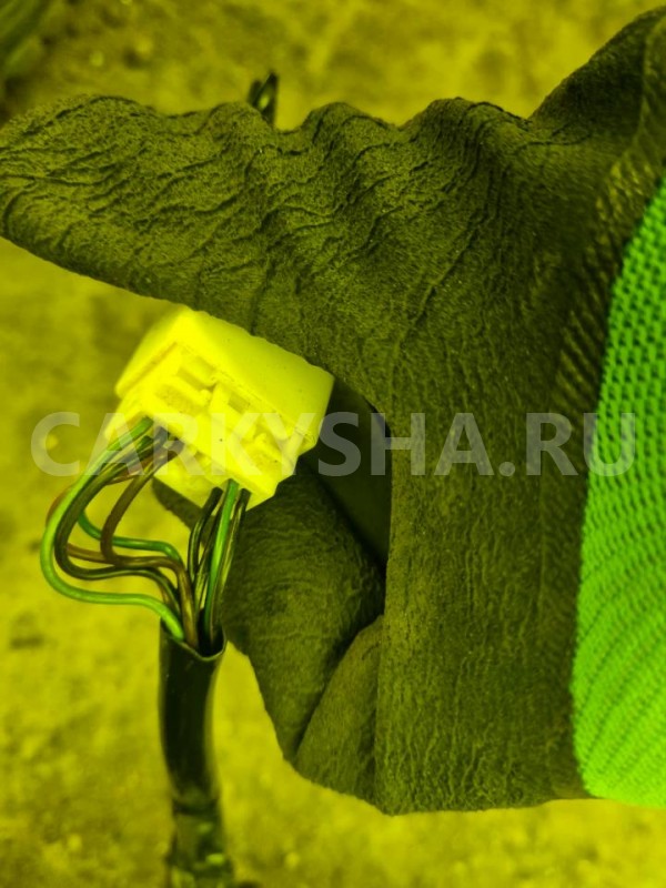 Зеркало Toyota Rush 