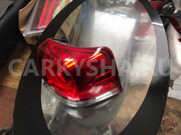 Фонарь Toyota Land Cruiser 2007-2012 8156160750 200, правый Toyota Land Cruiser 