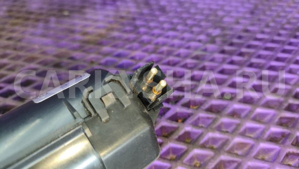 Датчик температуры воздуха Mercedes-Benz W124 Mercedes-Benz W124 оригинальный номер 0130002802