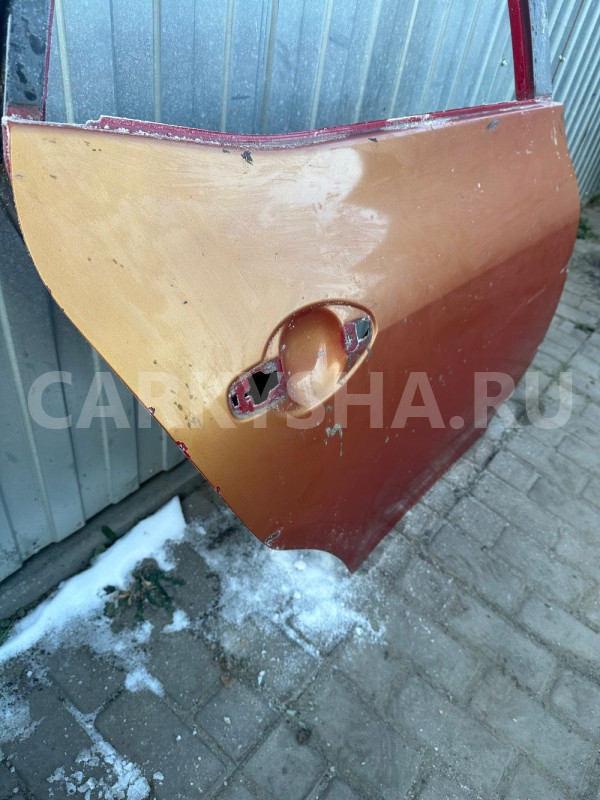 Дверь задняя правая toyota auris Toyota Auris 