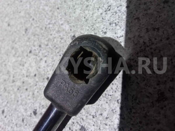 Амортизатор двери багажника Renault Sandero I (2009—2014) Renault 14 оригинальный номер 8200735264