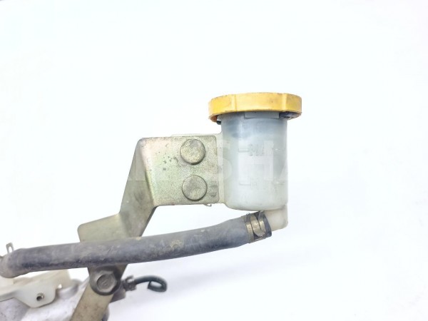 Главный цилиндр сцепления Toyota Mark II 1998 3141030390 GX100 Toyota Mark II 