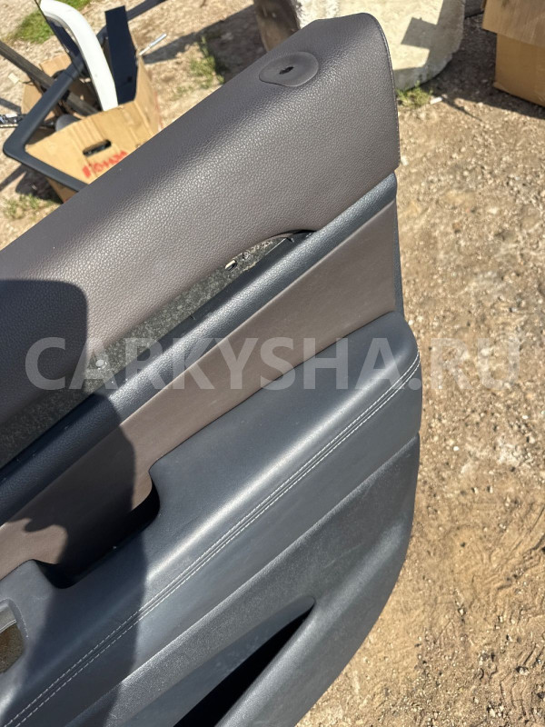 Обшивка, карта двери передняя правая Cherokee wk2 Jeep Cherokee оригинальный номер 1vh821ucac