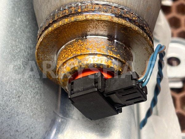 Подушка безопасности в торпедо BMW 5er оригинальный номер 72 12 9 230 398, 72 12 9 230 398, 72129230398, 9230398, 72 12 9 212 280, 72129212280, 9212280, 72 12 9 230 399, 72129230399, 9230399